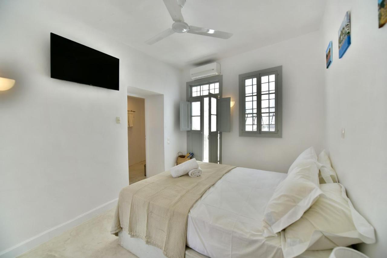 Hydra Art Suites Exterior foto
